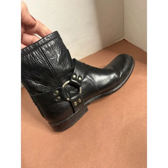 FRYE PHILLIP BLACK Leather Harness Back Zip Short Boots 6.5 Biker Boho Chic moto - Picture 12 of 16